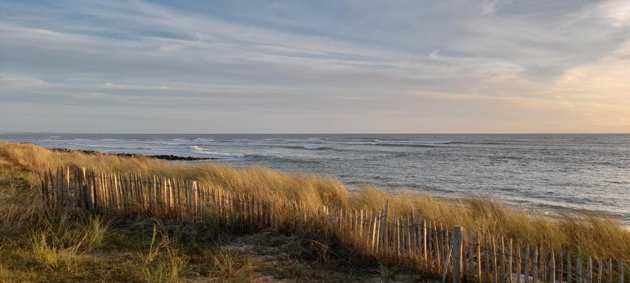 Logis Hotel De La Plage La Cotinière Eksteriør billede