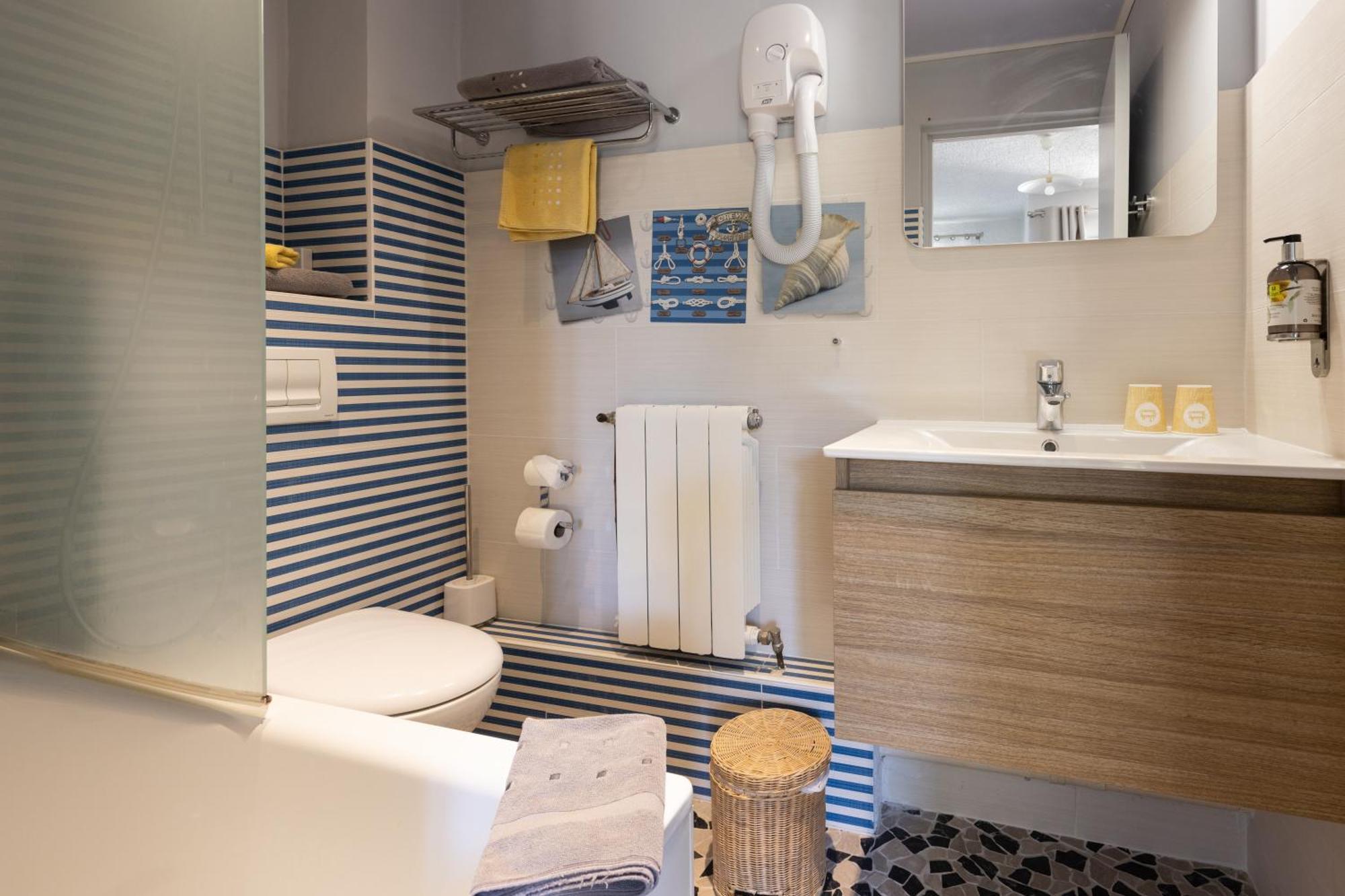 Logis Hotel De La Plage La Cotinière Eksteriør billede